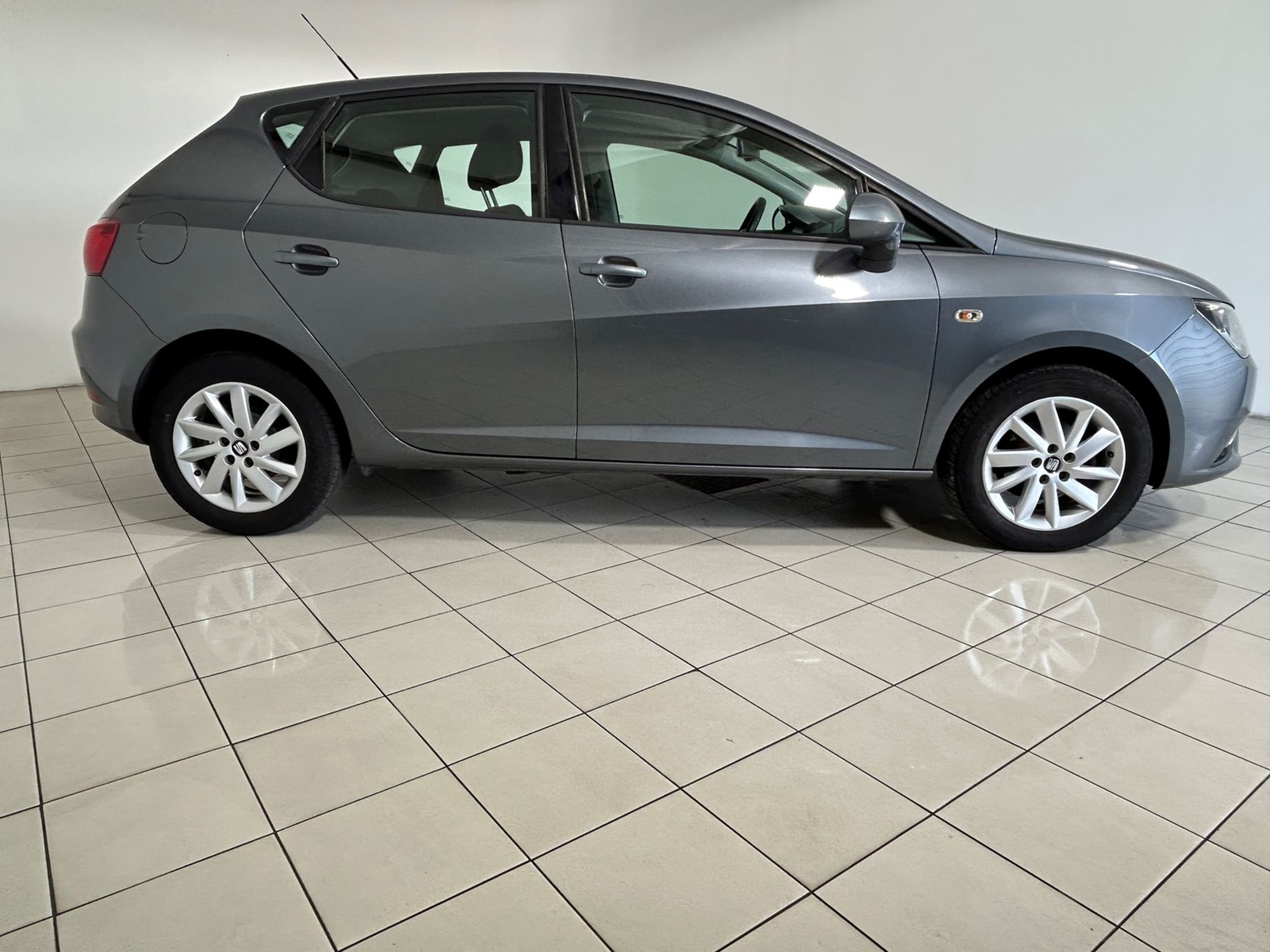 Seat Ibiza 5p 1.2 tdi cr Style - Autoviemme